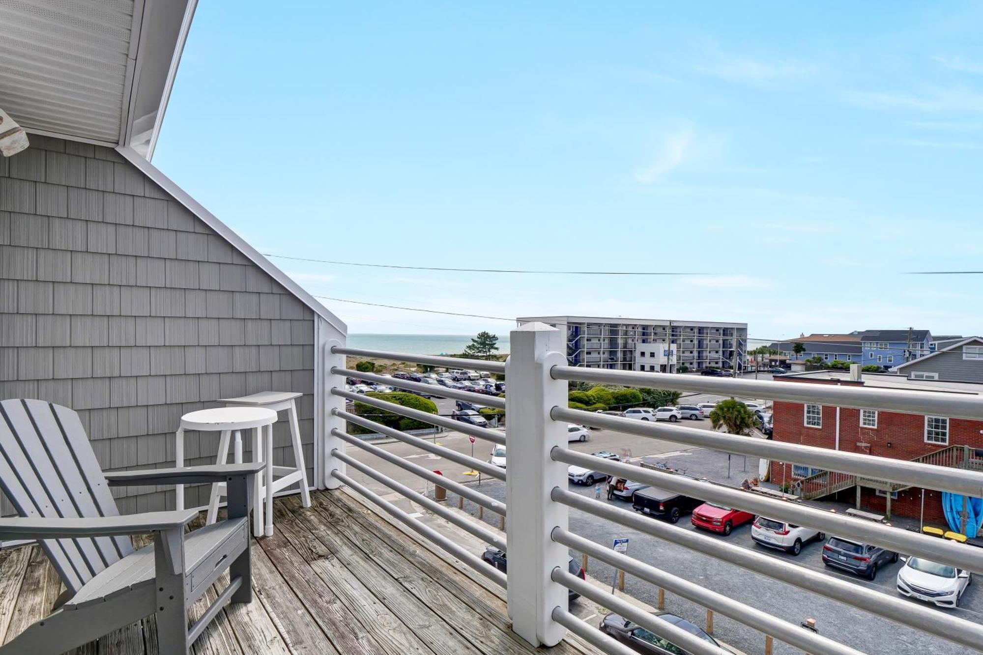 Sandpeddler Inn And Suites Wrightsville Beach Bagian luar foto