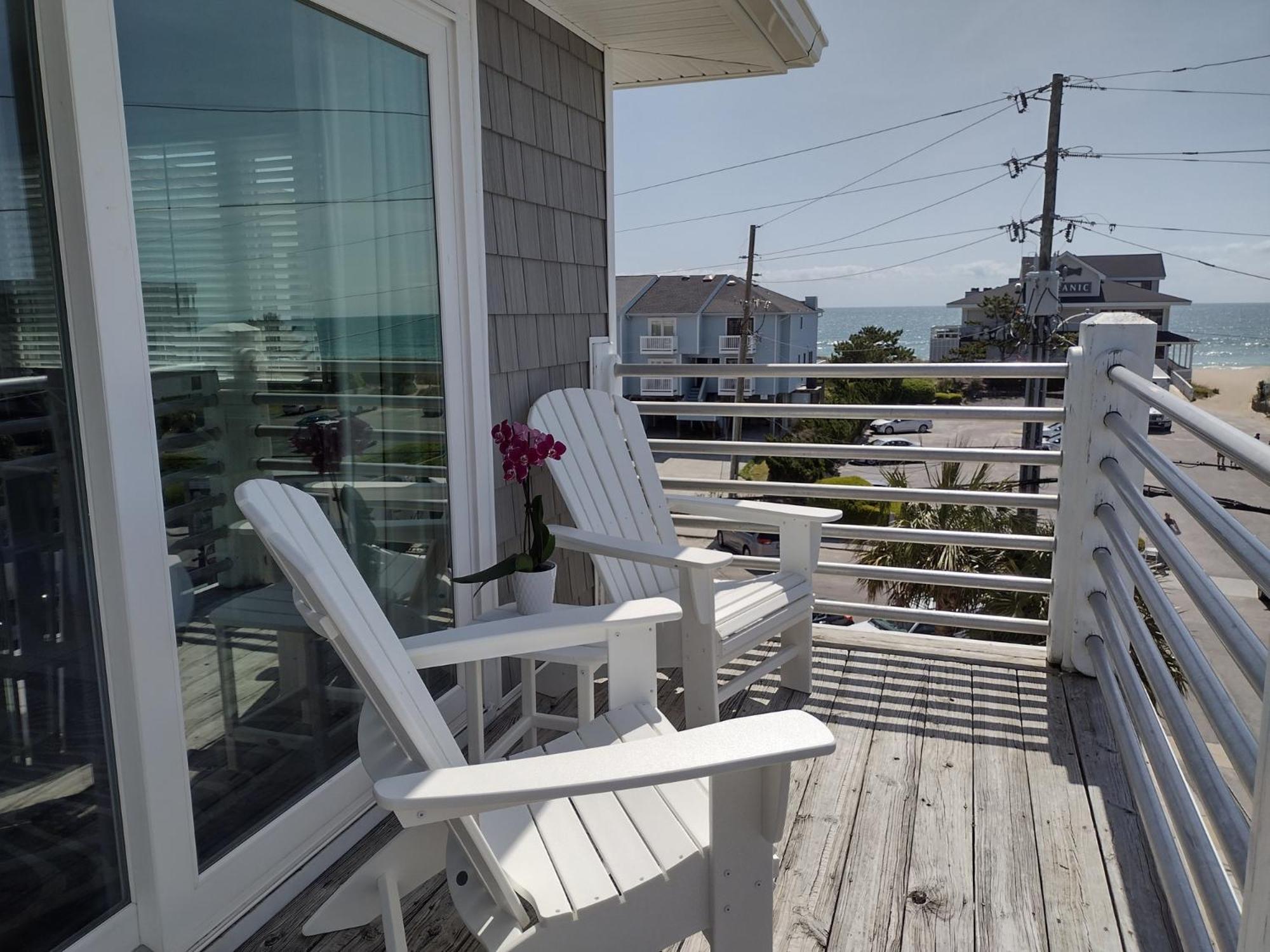 Sandpeddler Inn And Suites Wrightsville Beach Bagian luar foto