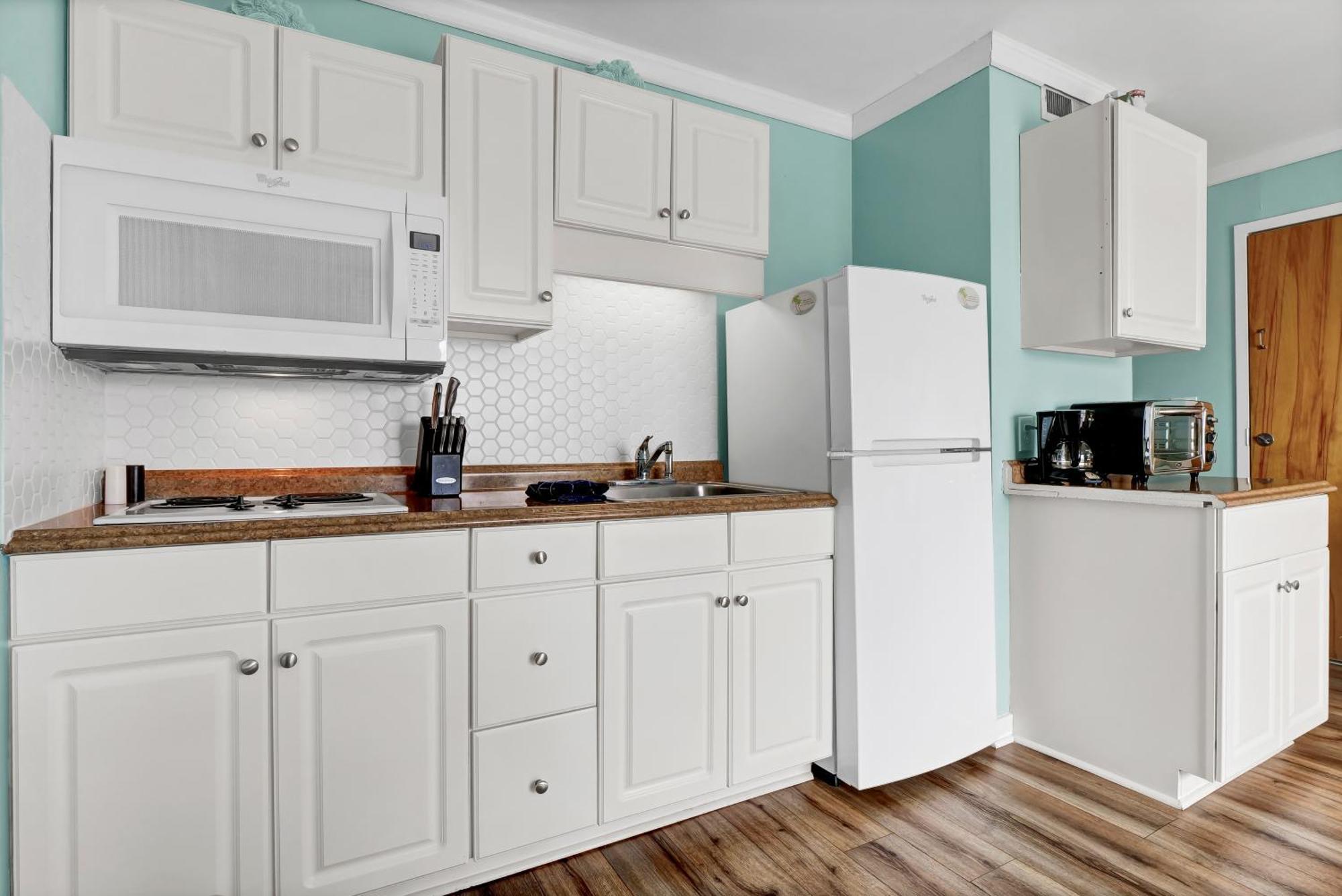 Sandpeddler Inn And Suites Wrightsville Beach Bagian luar foto